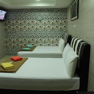 Ark Hotel Batu Caves